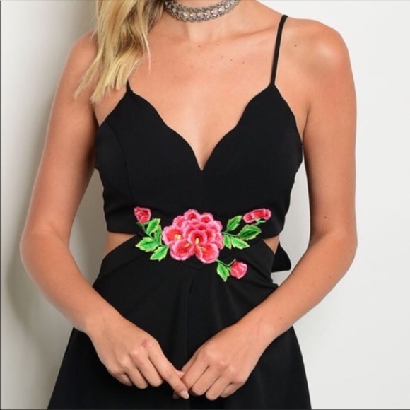 ✨LITTLE BLACK DRESS WITH FLORAL APPLIQUÉ✨SLIP-TUNIC✨NEW - Picture 6 of 8